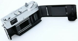 Minolta HI - MATIC - 9 Easy Flash Film Camera.  Rokkor - PF 45mm f1.  7 Vintage 381390 7