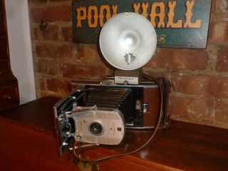 Vintage Polaroid Model 95 Land Camera.  Perfect
