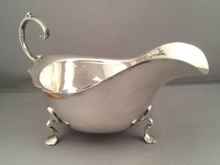 George V Solid Silver Sauce/gravy Boat,  Chest 1923,  222.  2g,  Not Scrap,  Resell
