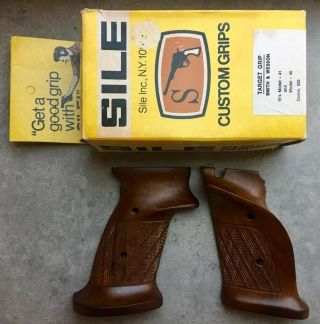 Vintage Sile Smith And Wesson S&w Model 41 Or 46 Checkered Target Grips