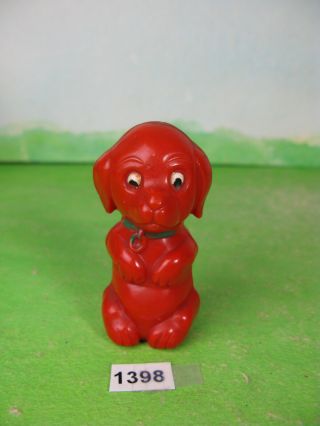 Vintage Tudor Rose Plastic Begging Cartoon Dog Shaker Model Collectable Toy 1398