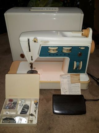 Vintage Singer Touch And Sew Sewing Machine Deluxe Zig - zag Model 756 2