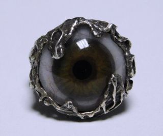 Vintage Hand Crafted Sterling Silver Eyeball Ring Size 6.  5