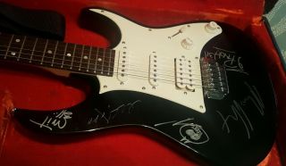 RARE Autographed Ibanez GIO Electric Guitar 311 Band Signed by 5 Hexum P - Nut JSA 2