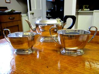Old Silver Plate Elkington Teekanne Tea Pot Set Cream Jug And Sugar Bowl & Tongs