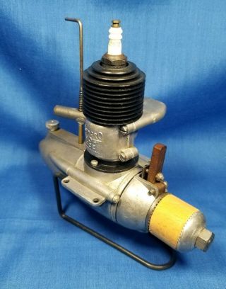 Vintage 1937 Syncro Ace 56 Model Spark Ignition Cl/uc Engine