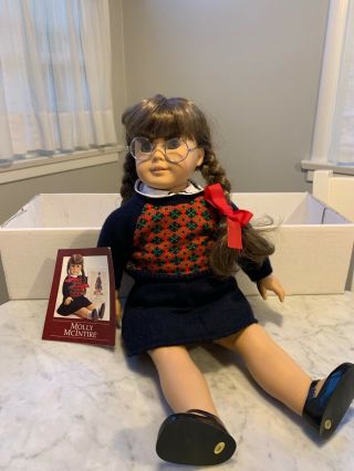 AMERICAN GIRL DOLL MOLLY McINTIRE Collector ' s Item Retired Doll 2