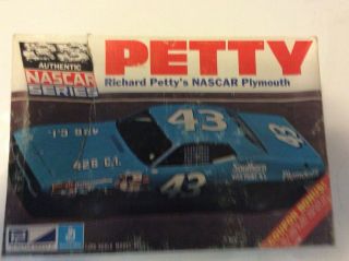 Mpc Richard Petty 1972 ? Plymouth Road Runner Model Kit Nascar