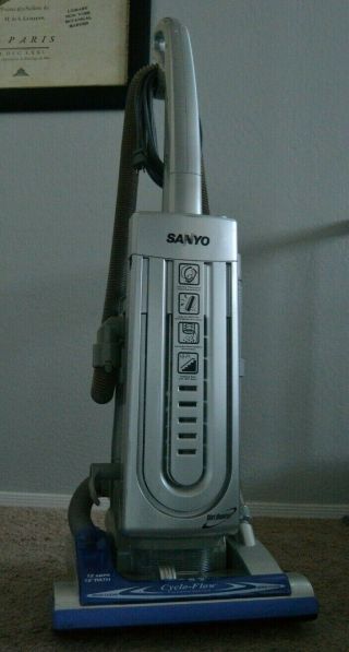 Vintage Sanyo Dirthunter Cyclo - Flow Sc - F1201 Upright Vacuum Cleaner