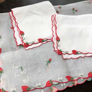 Vintage MARGHAB Madeira Embroidery STRAWBERRY Napkins Placemat Runner Tea Set 2