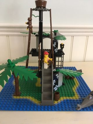 Vintage Lego Pirate System 6270 Forbidden Island and instructions 7