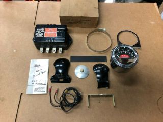 Nos Sun Tachometer & Transmitter Model Rc 85 Eb - 9a 8 Cyl 12 Volts Rare