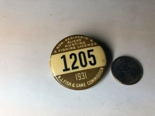 1931 Jersey Non Resident And Alien ' s Hunting & Fishing License Pin Badge NJ 2