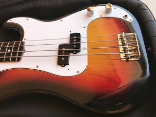 1983 Fender SQUIER Precision Bass All Vintage P Bass w.  Rosewood (SQ) 11