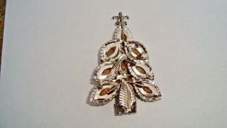 STUNNING Vintage JULIANA D&E Molded Glass Rhinestone CHRISTMAS TREE Pin Brooch 3