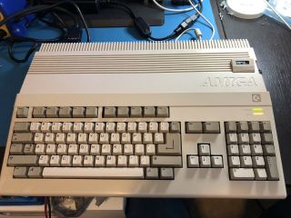 Vintage Commodore Amiga 500 Computer With Gotek Drive Mouse And Psu 6