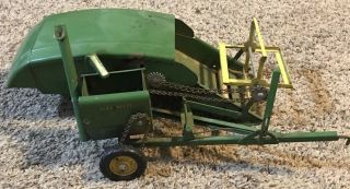 Vintage Eska/ertl John Deere Chain Driven Combine/auger Head Pull Type Farm Toy