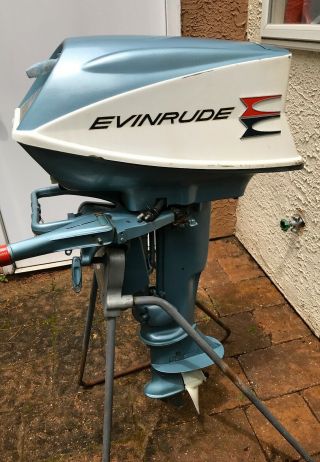 Vtg Evinrude Sportwin 10hp Outboard Boat Engine W/vtg Evinrude Stand -