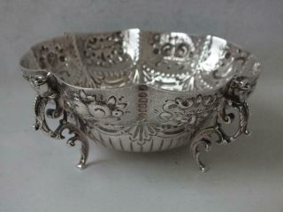 Pretty Victorian Embossed Solid Sterling Silver Bowl 1892/ Dia 10.  1 Cm/ 127 G
