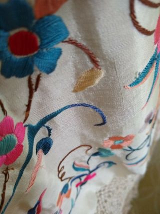 Vintage Edwardian Chinese Silk Embroidered Shawl 10