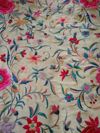 Vintage Edwardian Chinese Silk Embroidered Shawl 7