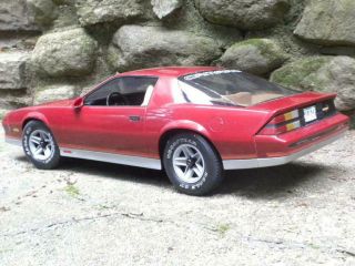 Vintage Monogram Z28 Camaro Chevrolet 1:8 Scale 2 Ft Long Built Model Car Toy