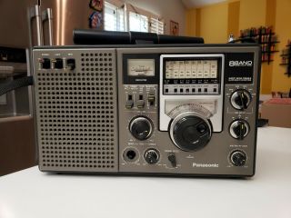 Vintage Panasonic Rf2200 8 Band Short Wave Am Fm Portable Radio Rf - 2200