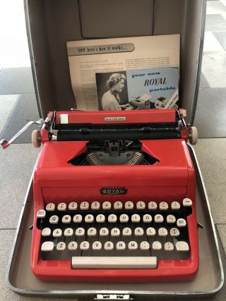 Vintage Red Royal Quiet De Luxe Typewriter With Case And Manuals
