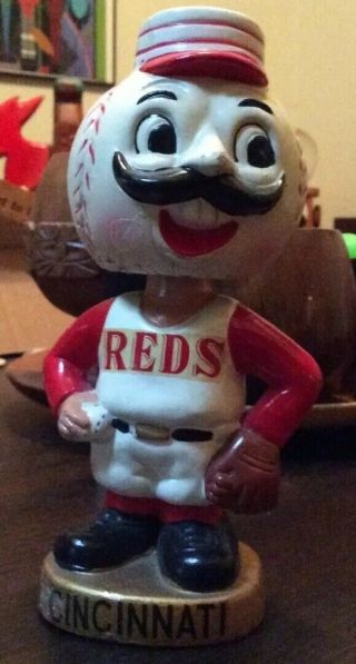 1960’s Cincinnati Reds Vintage Gold Base Bobble Head