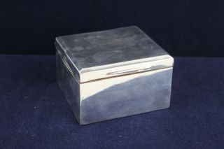 Vintage Hallmarked 1929 Birmingham.  925 Sterling Silver Box (242g)