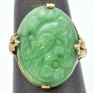 Vintage 14k Yellow Gold Green Jade Carved Bird & Flower Oval Ring 3.  4 Grams
