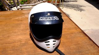 Vintage Maxon White Motorcycle Bmx Helmet With Visor Not Bell - Moto 3