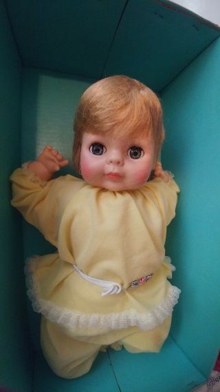 Vintage Vogue Baby Dear Doll 18  An w/Outfit 3