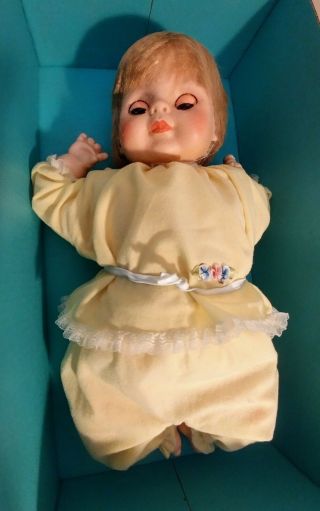 Vintage Vogue Baby Dear Doll 18  An w/Outfit 4