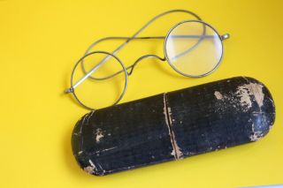 Ww2 Wwii Ww2 German Relic - Soldier Glasses With Case Wehrmacht Dienst Brille
