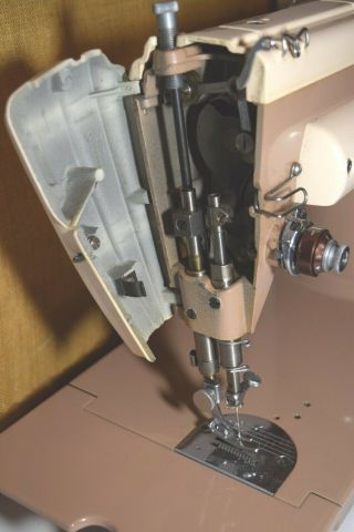 Vintage 1950 ' s Singer Model 301A Sewing Machine w/Case & Accessories 4