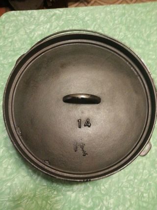 Vintage Lodge 14 Shallow Camp Dutch Oven Discontinued Model 1