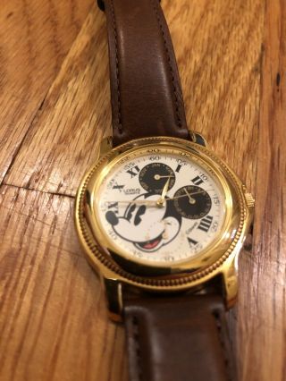 RARE VINTAGE Lorus Mickey Mouse Chronograph Watch Gold 5