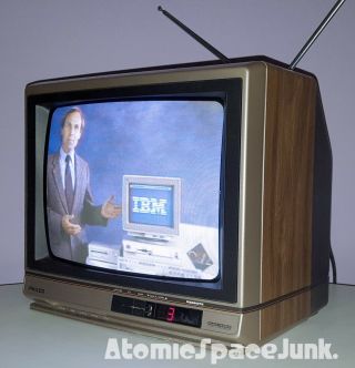 Philco Vintage Television Set Black Screen 12 " Color Tv 1987 Walnut Cabinet