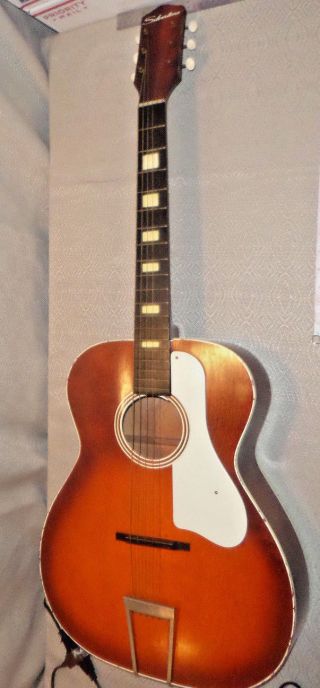 Silvertone Acoustic Gutiar 319.  64109 Warped And Cracked