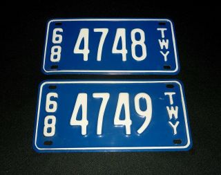 1968 Rare 2 Vintage Blue Ny York Twy Thruway License Plate " 4748 " & " 4749 "