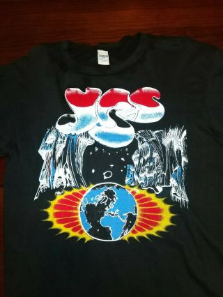 Yes Vintage Concert Tour T - Shirt.  1984 Jon Anderson Trevor Rabin Chris Squire