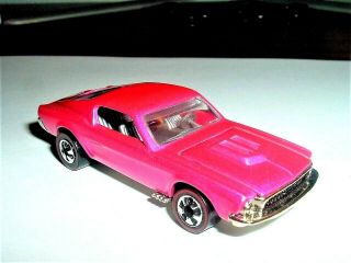 HOT WHEELS REDLINE VINTAGE SERIES 1969 HOT PINK CUSTOM MUSTANG - 3