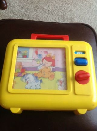 Vintage Shelcore Musical Windup TV/Radio Plays Toyland On Moving Yellow Screen 2