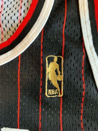 Vintage Dennis Rodman Chicago Bulls Champion Jersey gold logo 50th sewn sz 48 3