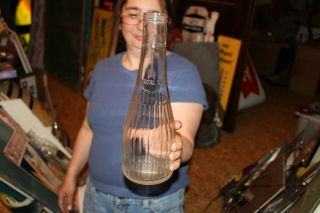 Unusual Vintage 1 Quart Motor Oil Gas Station Glass Bottle Jar Can Sign
