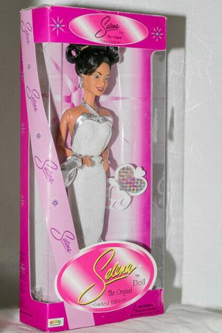 1997 SELENA Quintanilla The Limited Edition Doll vintage SILVER GOWN 3