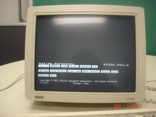 VT320 - AA VINTAGE DEC VIDEO TERMINAL WITH LK201 KEYBOARD,  CRT INSTALLED 3