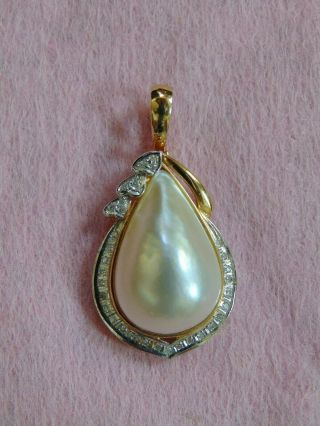 Vintage 14k Gold Mother Of Pearl Pendant With Tiny Diamonds