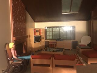 Tomy Smaller Home and Garden Dollhouse - Fully Furnished 8